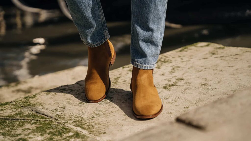 Stepping Up Your Style: Perfecting the Men's Chelsea Boots Outfit